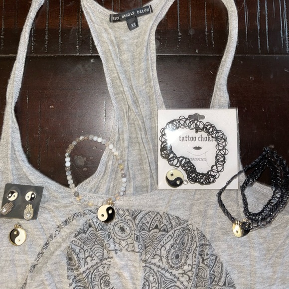 Ying Yang Bundle 🖤🤍 - Picture 2 of 8